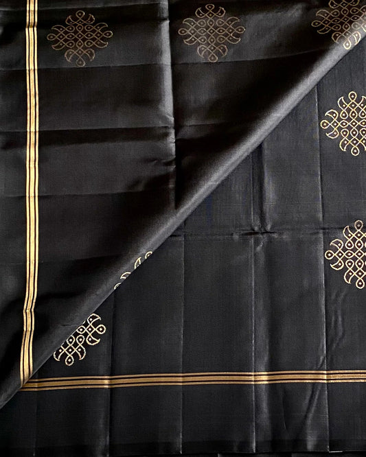 Stunning black With Dual Shaded Rose Pink Handwoven Lightweight Pure Silk