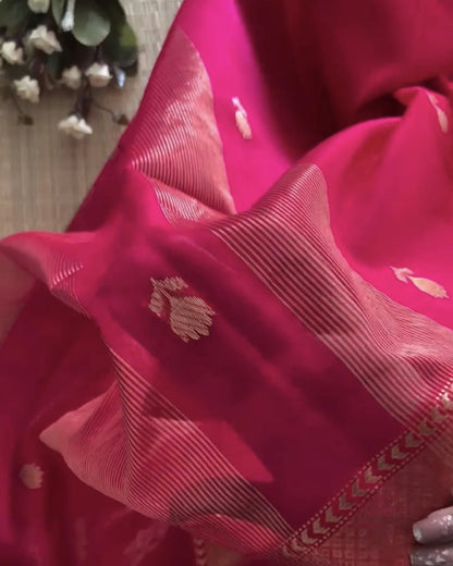 Ruby Royale Banarasi Silk Saree ❤️✨