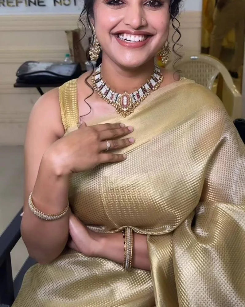 Nayanthara saree