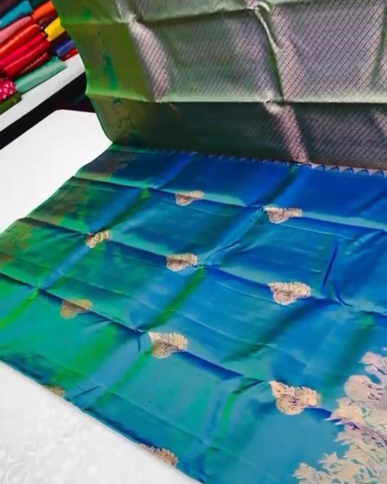 ✨ Royal Blue Banarasi Border Soft Silk Saree